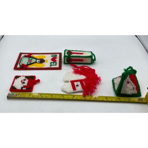 Vintage Handmade Plastic Canvas Christmas Ornaments & Card Set Lot of 5 - Picture 7 of 12